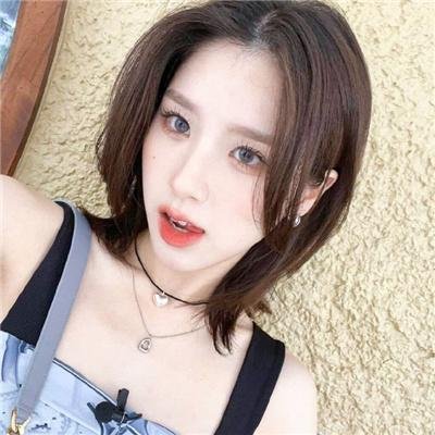 心不在焉的服务生